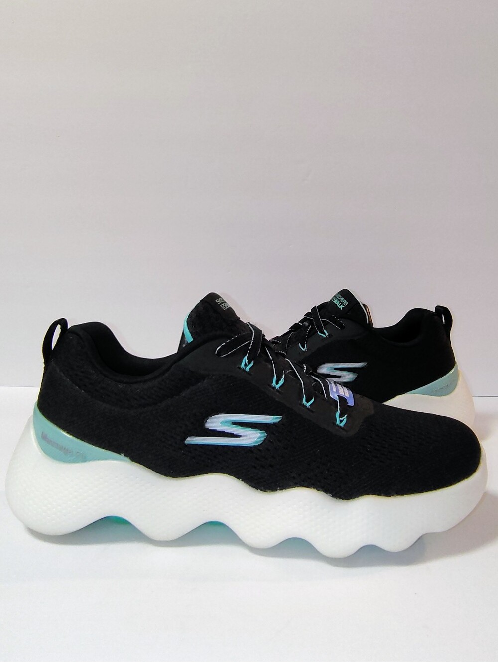 Skechers GOwalk Massage Fit Women's Lace-up Walking Sneakers Black/Turquoise 7 - Picture 4 of 12